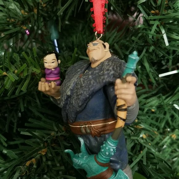 Disney Raya and The Last Dragon Tong and Little Noi Ornament NEW - Picture 2 of 2